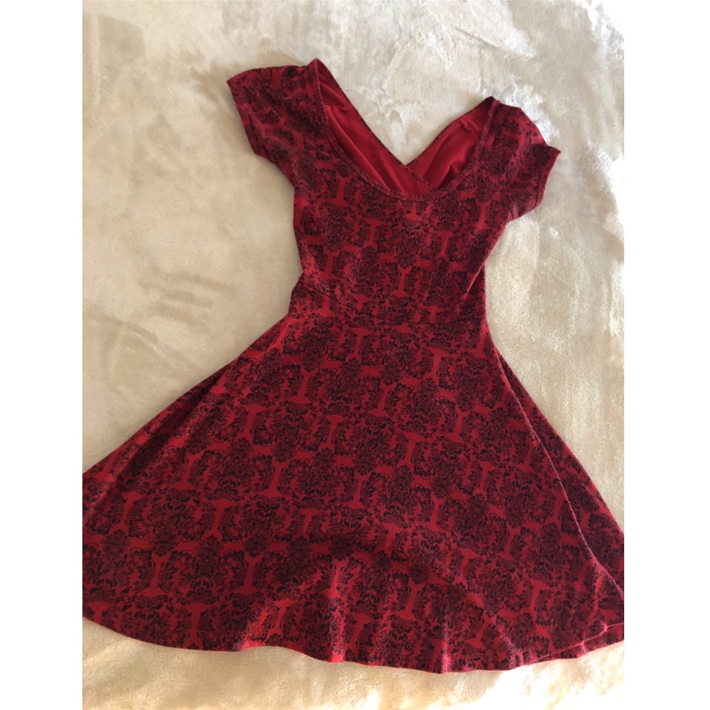Cute circle dress open back